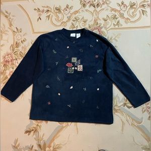 XL navy blue Bobbie Brooks top with leaves and acorns